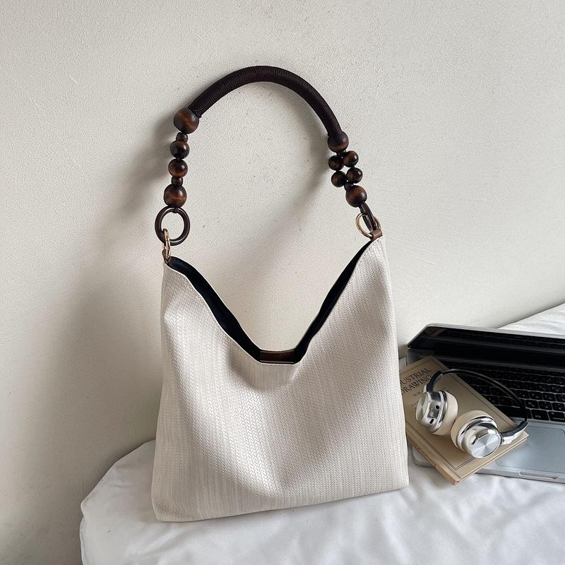 High sense niche designer bag women's 2025 new autumn and winter handbag fashion shoulder underarm bag messenger bag