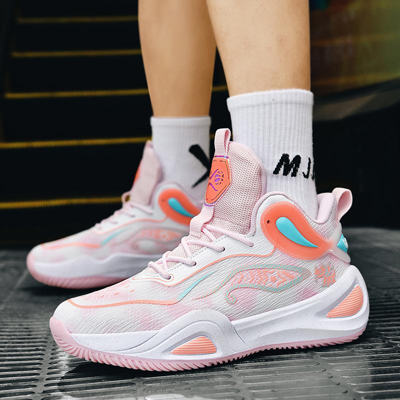 A pair of delivery basketball shoes men's mesh boots mandarin duck color scheme middle school students sneakers cement floor sneakers women