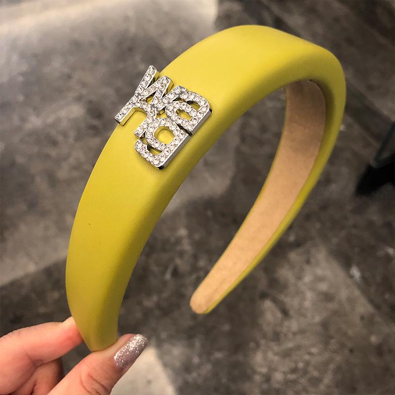 Rhinestone Letter Wide-Edge Skull Headband – 2022 Korean Trend Hair Accessory