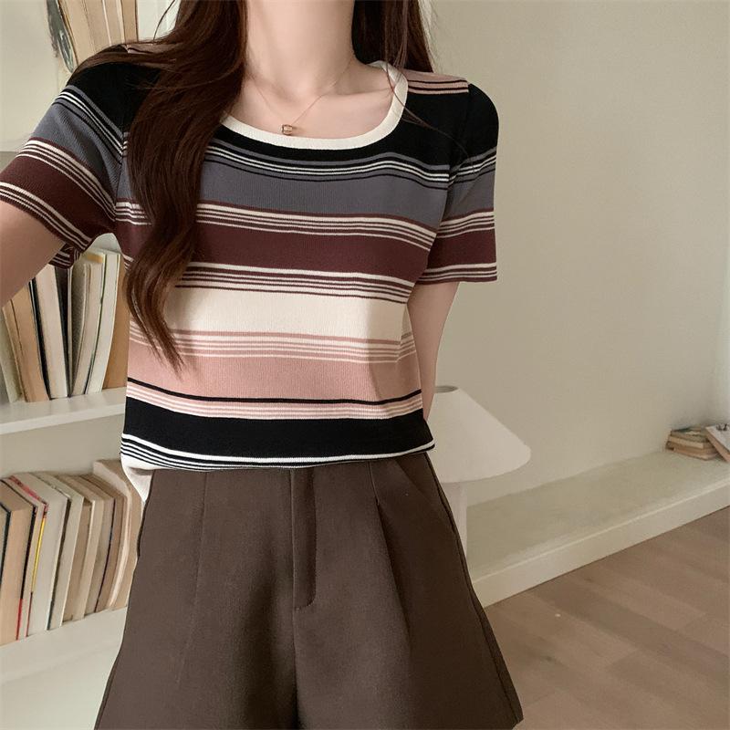 Retro Striped Square Neck Short Sleeve Knit Sweater Women Summer Slim Slim Short Chic Tops Casual Essential Comfort and Style Slim Fit Pullovers Tees