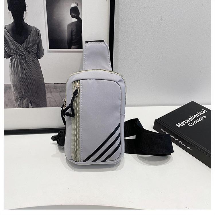 Casual Sports Messenger Bag Lightweight And Simple Shoulder Mobile Phone Bag Fashion Niche Personality Versatile Chest Bag