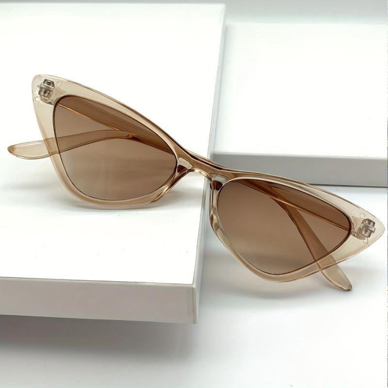 1pc Chic Women's Cat Eye Fashion Glasses  Anti-Reflective PC Lenses Durable Plastic Hinges Fashion Accessory for Casual Attire