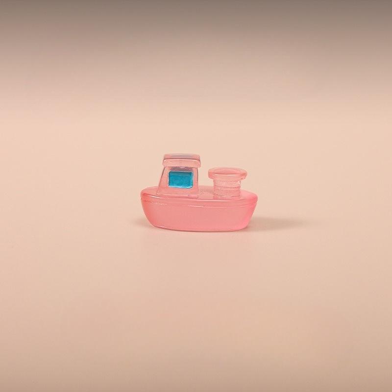 Cute Night-luminous Single-layer Cruise Ship Garden Ornaments, Cartoon Transparent Ship Resin Accessories