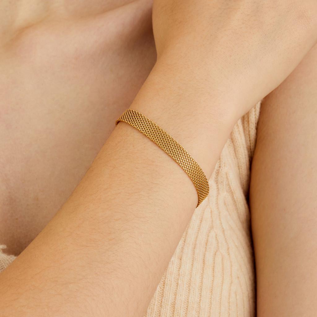 Elegant Gold Titanium Necklace Contemporary Ins Hip Hop Choker For Trendy Style Womens