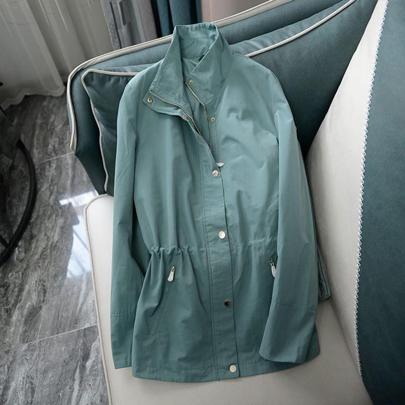 

Европейский и американский внешнеторговый оригинальный заказ свободный приталенный карго короткое пальто кулиска молния повседневный тренч верхняя одежда женская осень новый Light Green 44