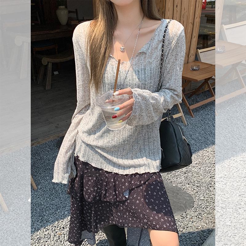 

Women s Ice Silk V-Neck Ruffle Trim Long Sleeve Cover-Up Tee Extra Large синій