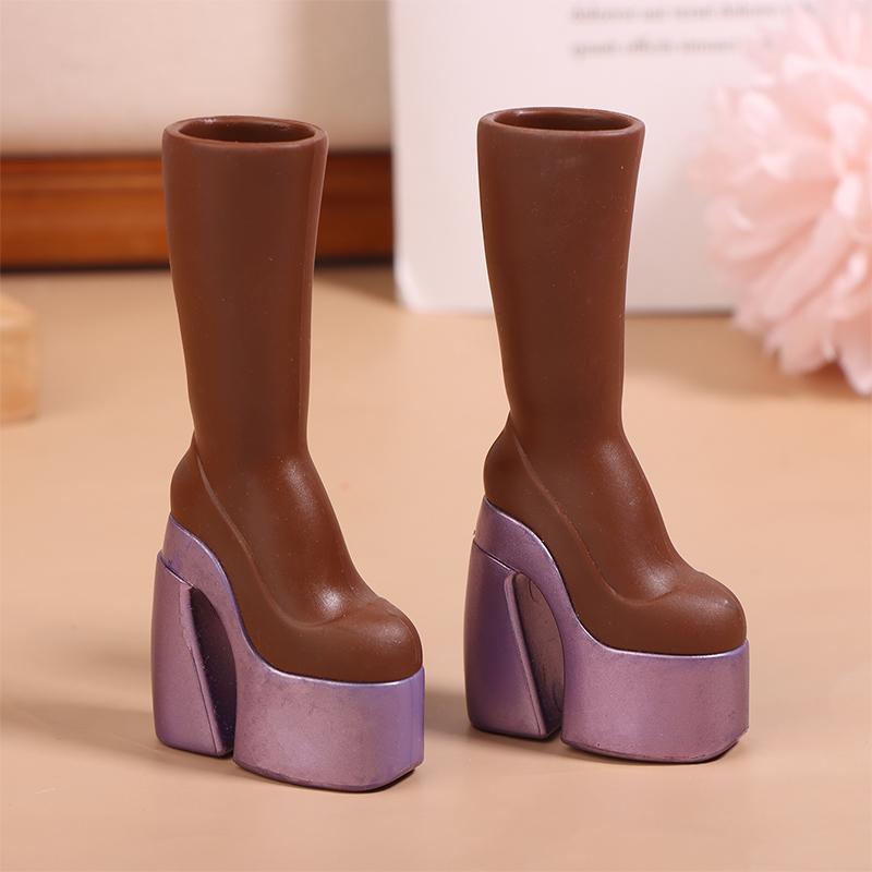 Mini Poupée Simulation Bottes à Talons Hauts Accessoires d'Habillage de Poupée Décoration Vêtements de Maison de Poupée Pour Filles Jouets de Jeu de Rôle
