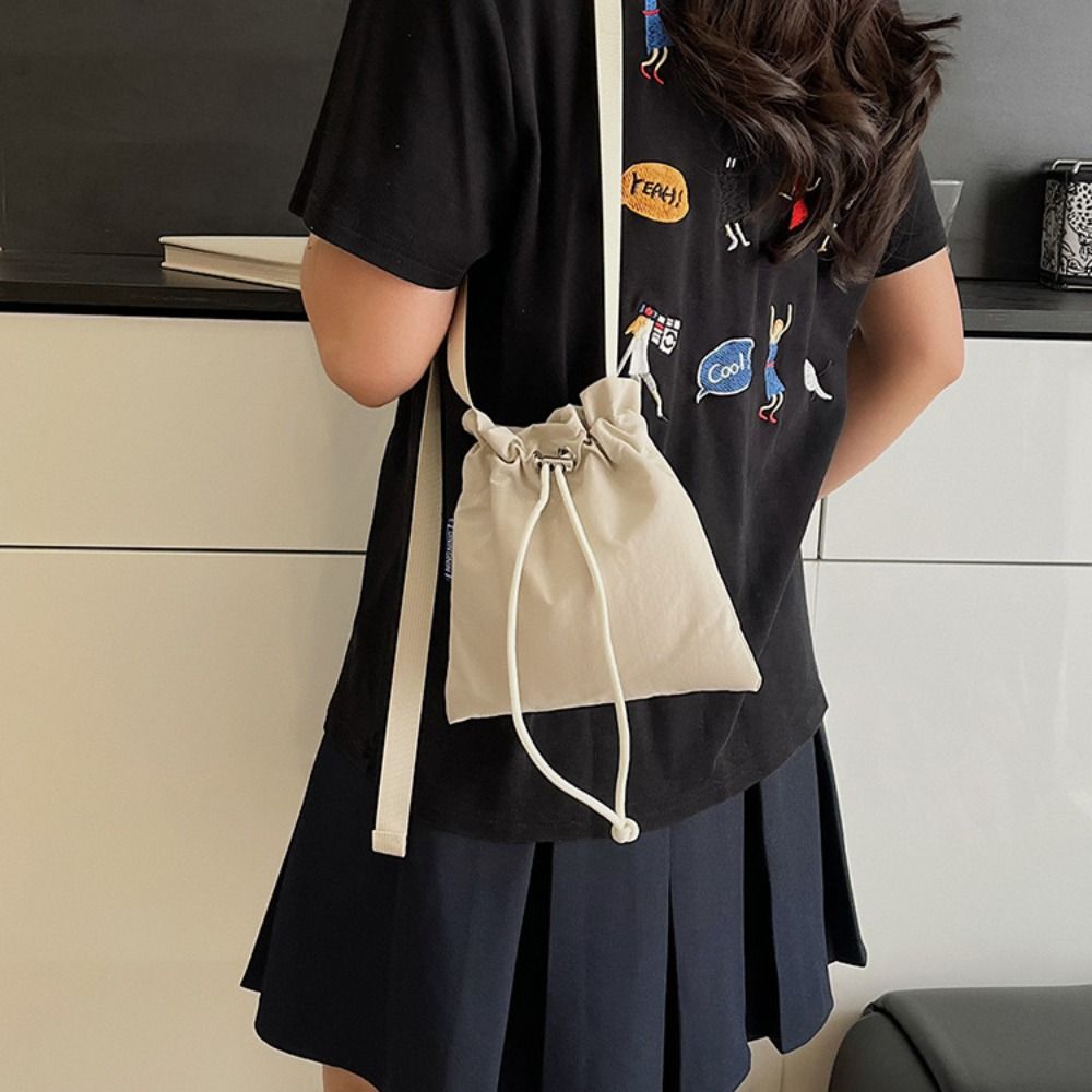 Quick-dry Nylon Shoulder Bag Crossbody Bag Mobile Phone Bag Sweet Drawstring Bucket Bag Outdoor