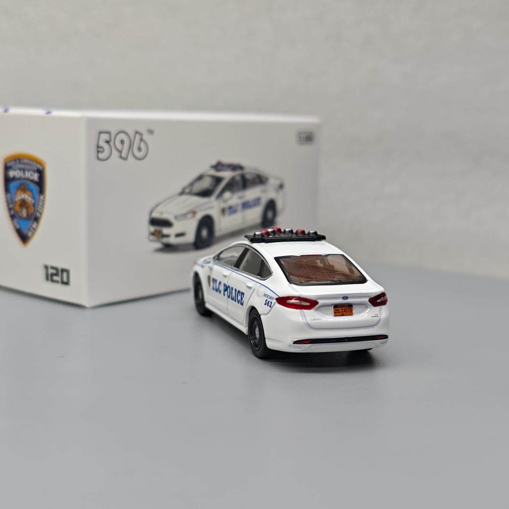 596 1:64 Mondeo TLC Police Simulation Alloy Mini Car Model Hobby of Collecting Toys and Gifts Decoration