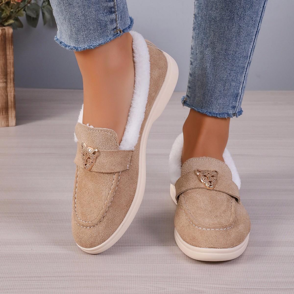 

European and American large-size velvet women s shoes 2024 autumn and winter new round head flat bottom foot cover Mao Mao mouth loafers 43 хакі