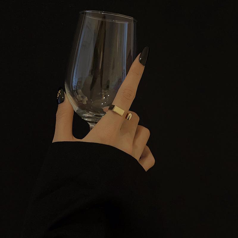 Bague de mode ajustable géométrique 2021 pour femmes - Design de célébrité Internet tendance