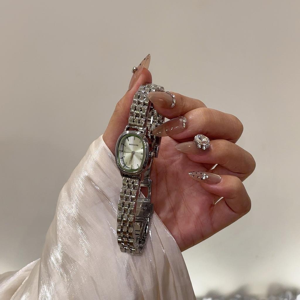 Elegant Oval Shape Women Quartz Watches Simple Mesh Strap High Aesthetic Luxury Minimalist Design Ladies Wristwatches Gifts