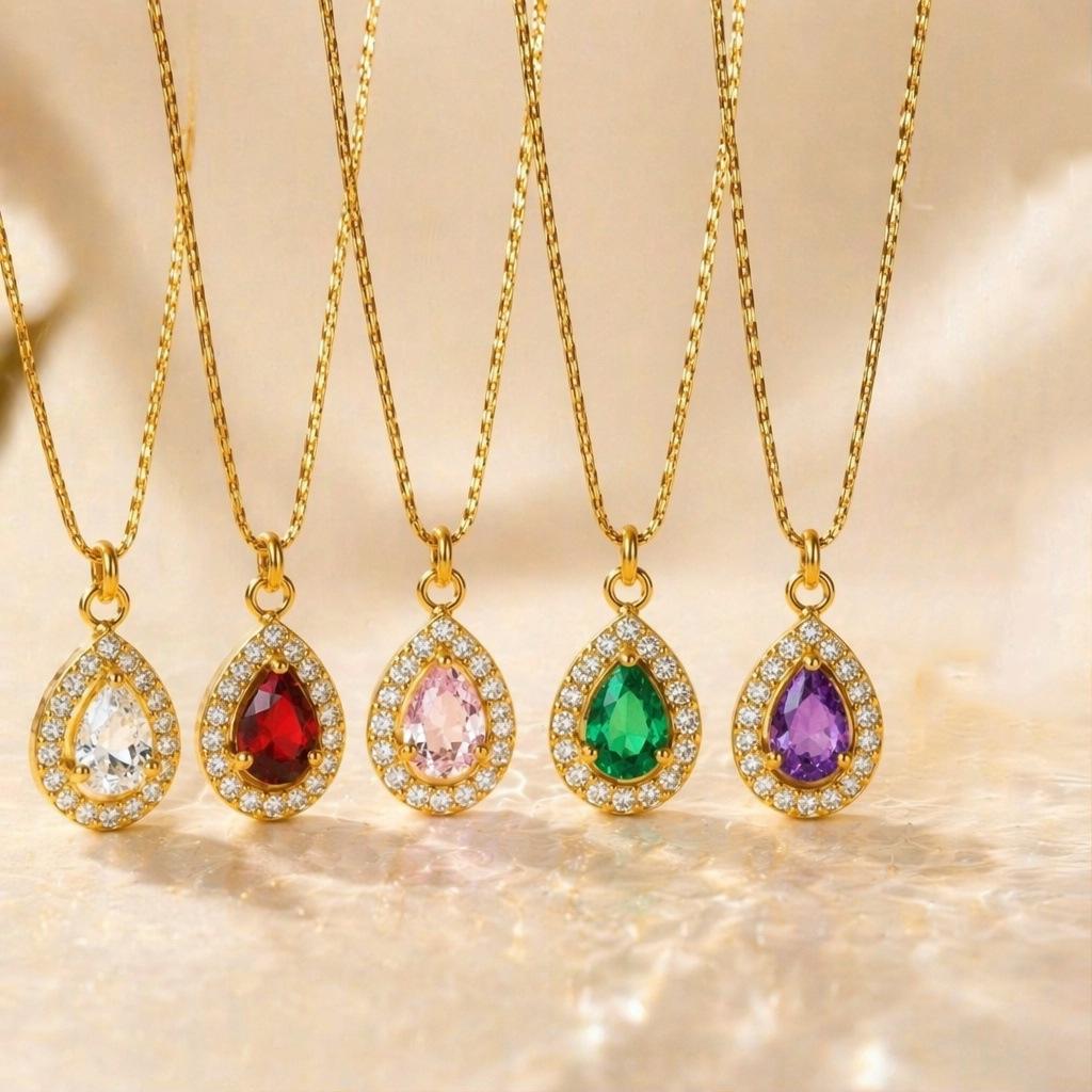 18K Gold Plated Zirconia Water Drop Pendant Necklace for Women In European Style