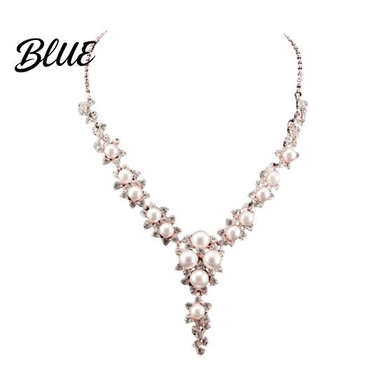 Banquet Pearl Necklace Necklace V-Shaped with Zircon Claw Setting Design