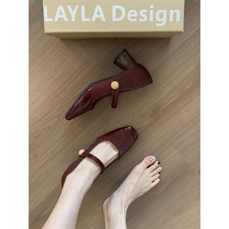 Sheepskin version~ retro red Mary Jane shoes light mouth thick heel word Velcro with skirt high heels women's single shoes