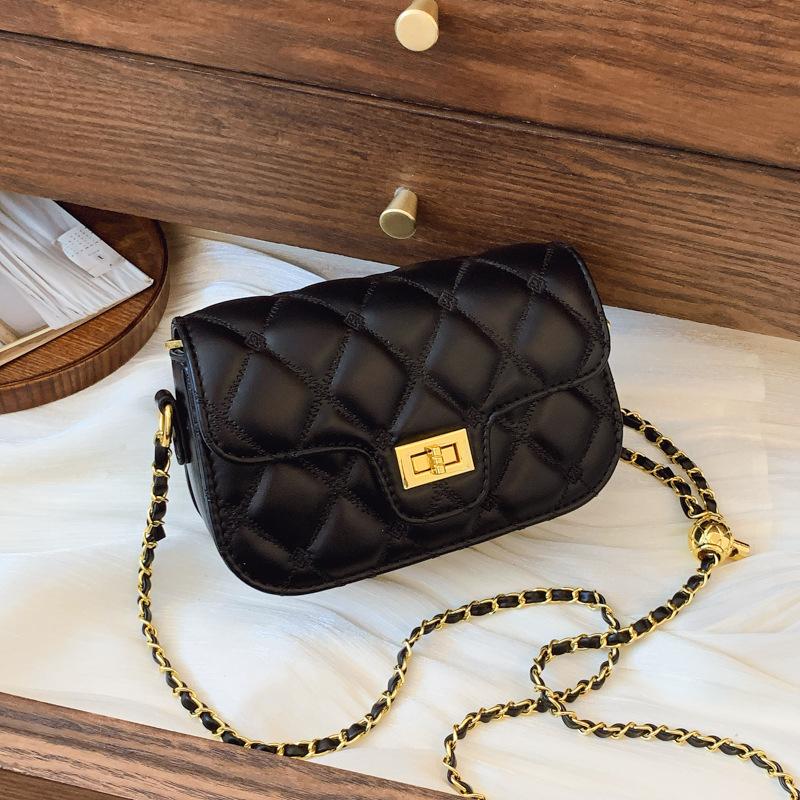 

Новый нишевый дизайн цепочка из вышивальной нити Сяосян маленькая квадратная сумка универсальная через плечо на одно плечо женская сумка чёрный