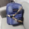 JanSport Unisex Denim Rucksack: Große Kapazität Laptop- und Schultasche für Reisen