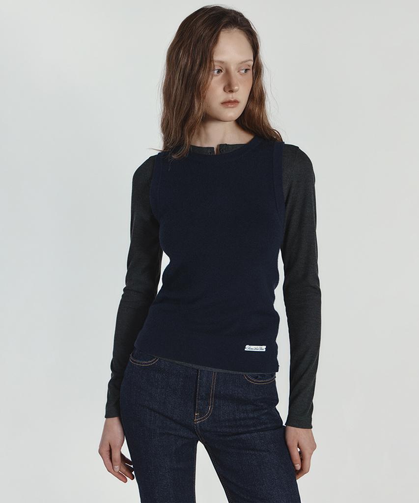 Isibchilwai Soft Touch Knit Vest (Navy)