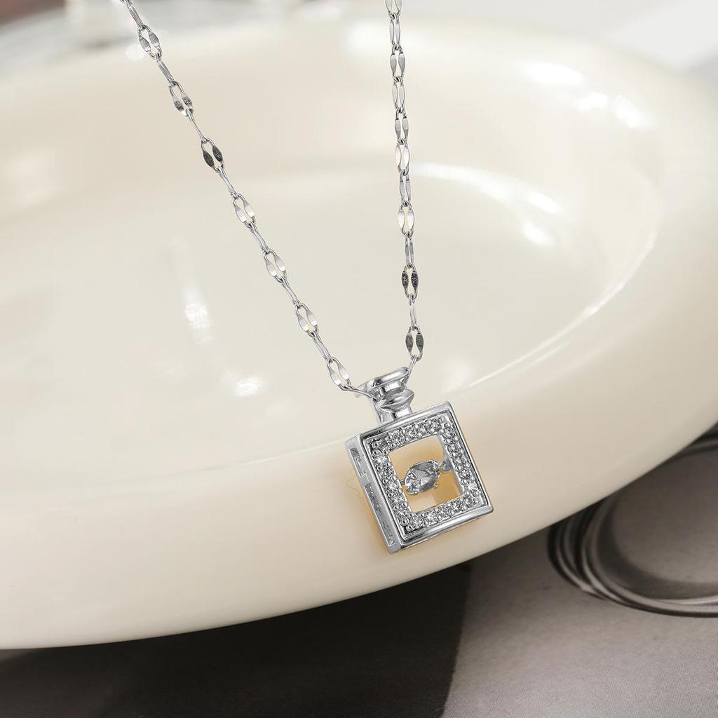 Elegant Titanium Steel Perfume Bottle Necklace - Stylish, Luxurious Clavicle Chain for Women