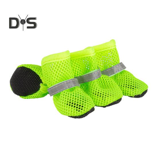 

Взуття для собак 4 шт. Дихаюче взуття для домашніх тварин Пінетки для собак на відкритому повітрі Літні гарячі тротуари Захисти для лап собак для прогулянок Піші прогулянки Біг M зелений