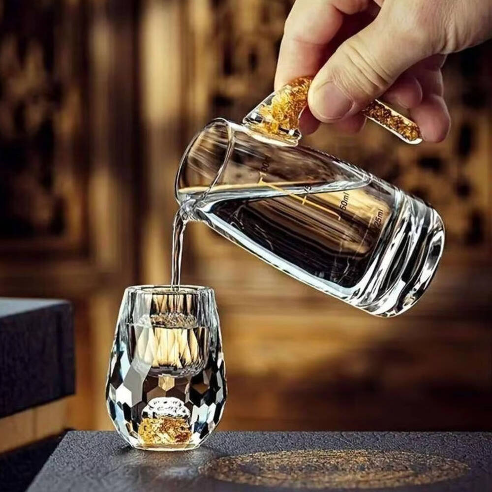 Yiran Furniture Golden 2Pcs/6Pcs Luxurious Crystal Foil S Glass, 0.5Oz/15Ml, Exquisite Handcrafted Spirits Glasses For Whiskey, Vodka Cup