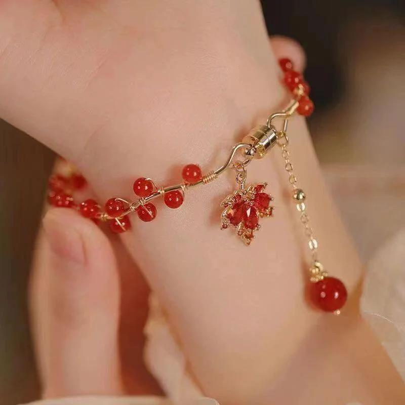 Jewelry Luxury Red Maple Leaf Stretch Shining Adjustable Gorgeous Temperament Bangle Bracelets Elegant Women Trend Accessories