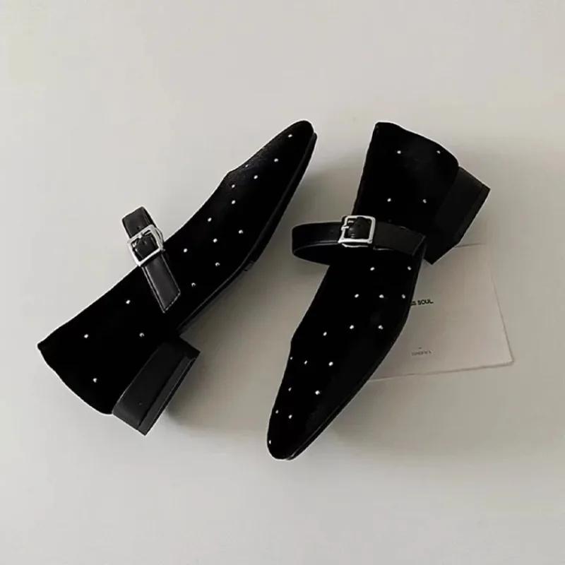 Women's Fashion Single Shoes 35-40 New Round Head Buckle Square Heels High-level Sense of The Ladies Temperament Hundred Shoes