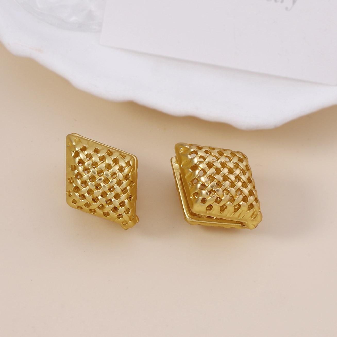 Ретро соты в гонконгском стиле, геометрический полый ромб, серьги-клипсы, персонализированный креативный дизайн, простая и универсальная мода
