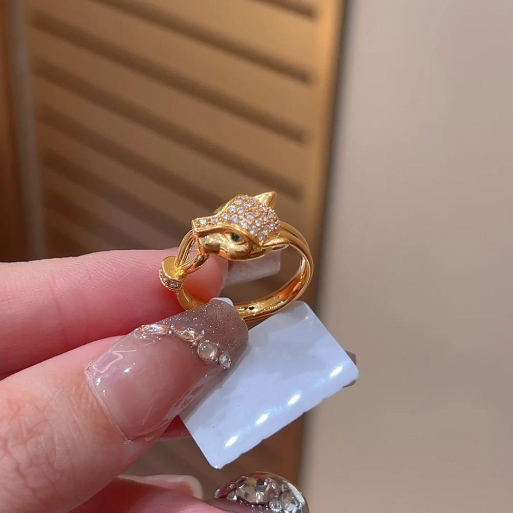 

Open Ring Vintage French Leopard Design Elegant Micro Inlaid Diamond Ring for Women Luxury Fashion Jewelry Adjustable opening