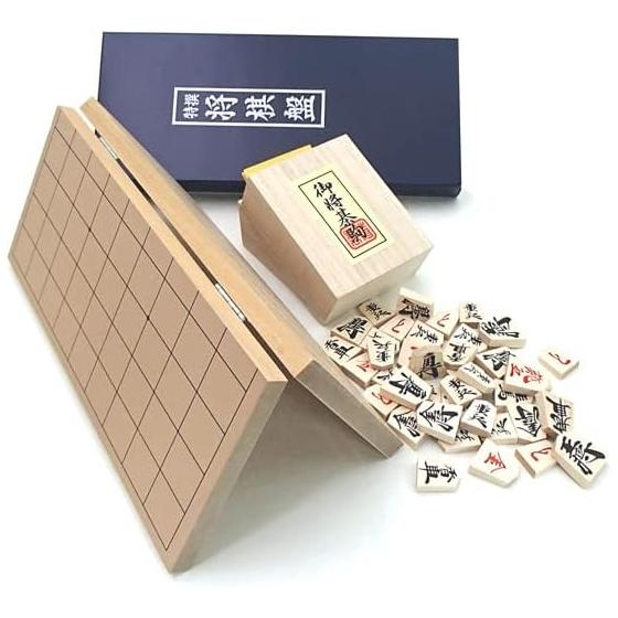 Go Labo Wooden Shogi Set, Slightly small Shin-Katsura No. 4 folded Shogi board, high-quality wooden pressed pieces, Kiri pieces, boxed, with