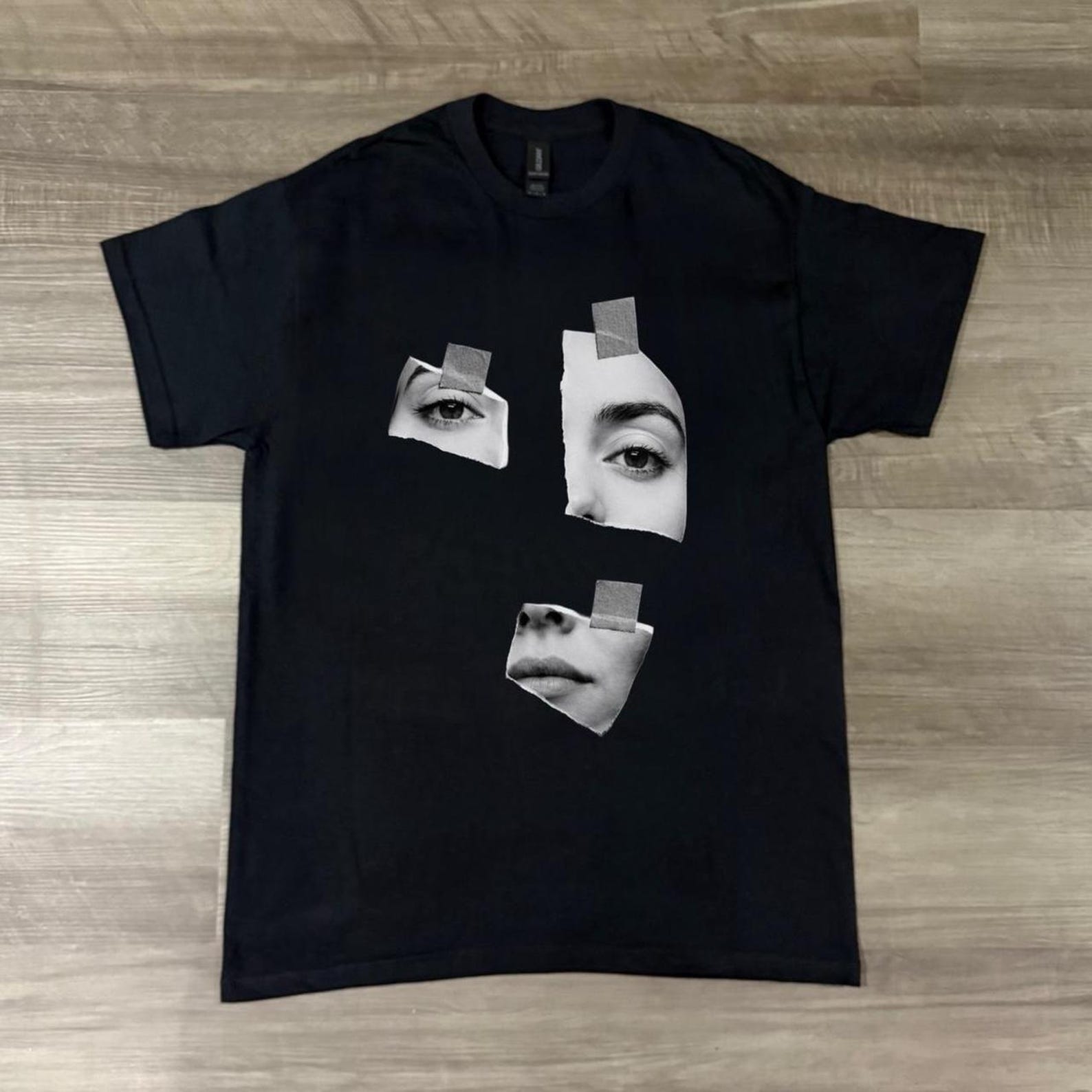Pieces graphic tee, Fragmented Face Collage Graphic Tee, Abstract Face Graphic Tee, Minimalist Aesthetic Shirt, Indie Art Collage T-Shirt XL