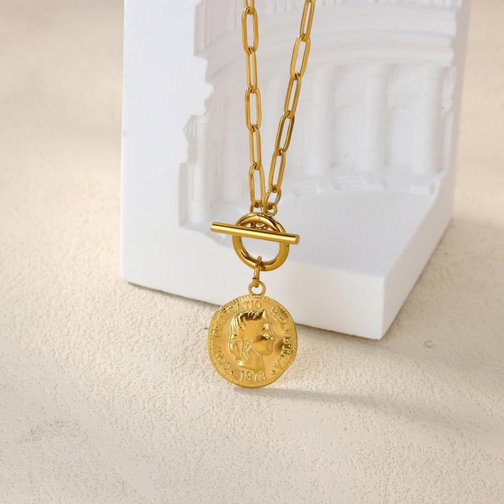 Stainless Steel Evil Eyes Pendant Necklace For Womens Jewelry Clavicle Chains Necklaces Gifts Party