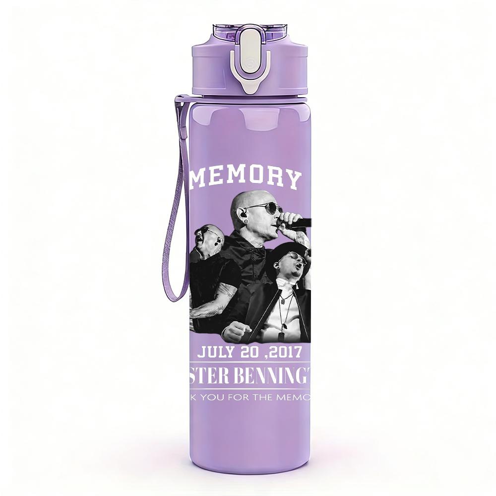 1PC Seated male musician dark portrait print 750ml colorful plastic sports water bottle leakproof pop up lid with straw for outdoor work home use