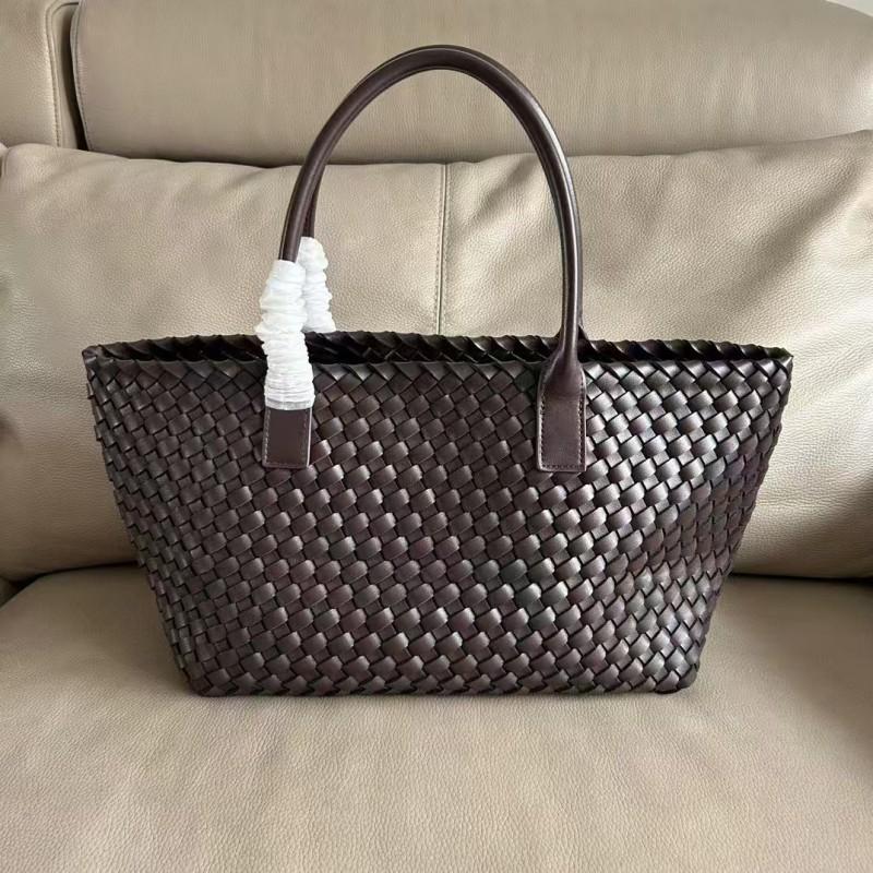 2024 Cross-border New Hand-knitted Women's Bag Large-capacity Commuting Tote All-matching Portable One-shoulder Underarm