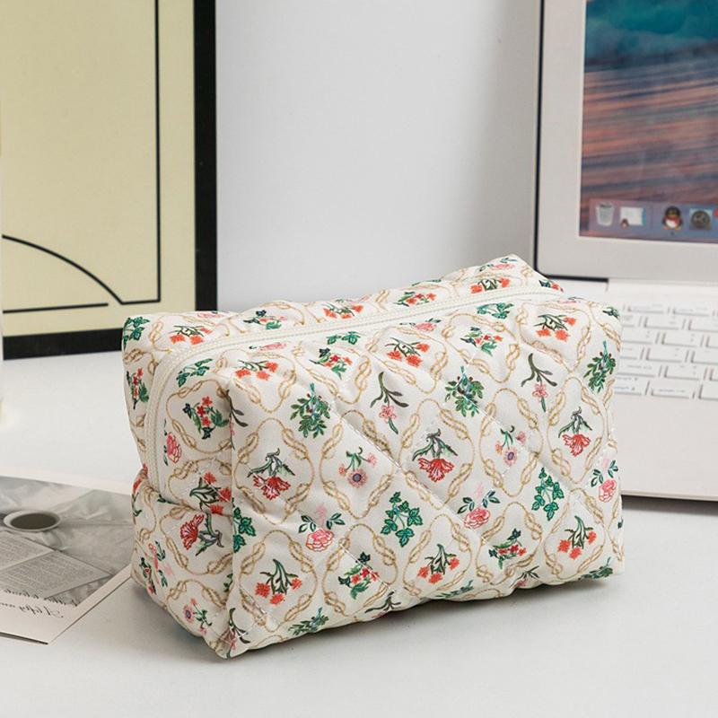 Floral Print Travel Portable Minimalist Large Capacity Soft Storage Makeup Bag