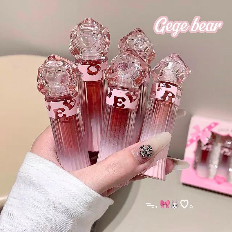 Gegebear Charming Pink Glossy Lip Gloss Mirror Finish For Bright Complexion