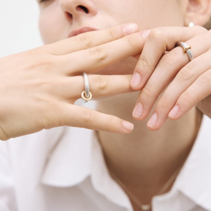 poery Moissanite Orbit Ring