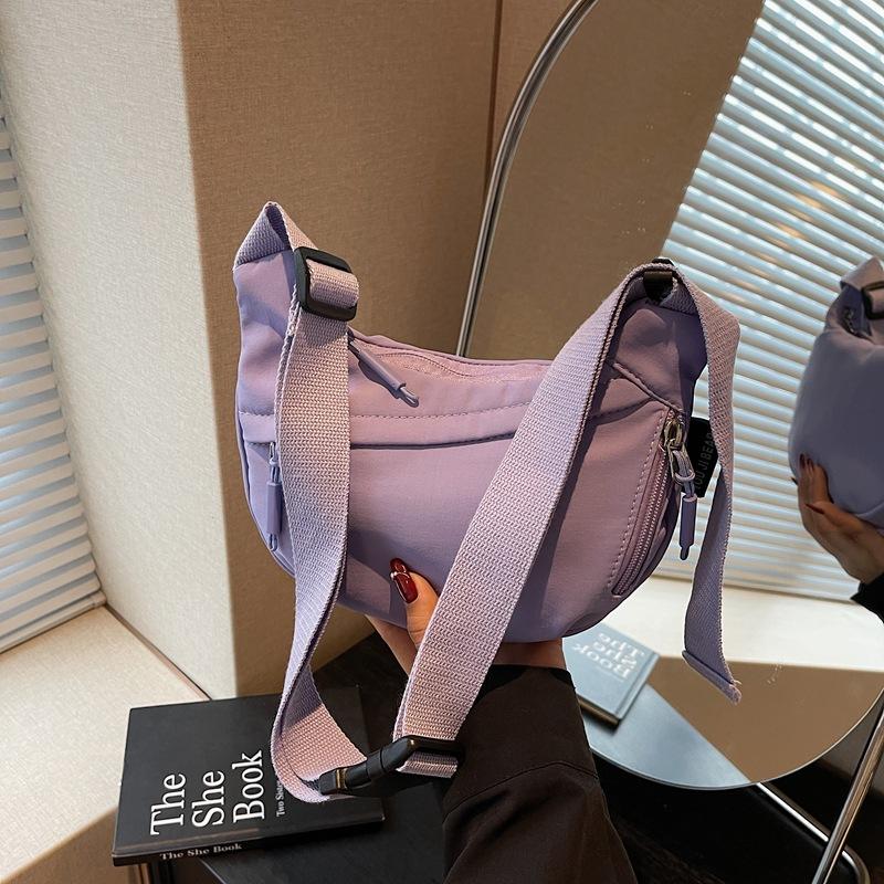 Casual big bag women's new versatile light commuter shoulder bag large capacity messenger dumpling bag