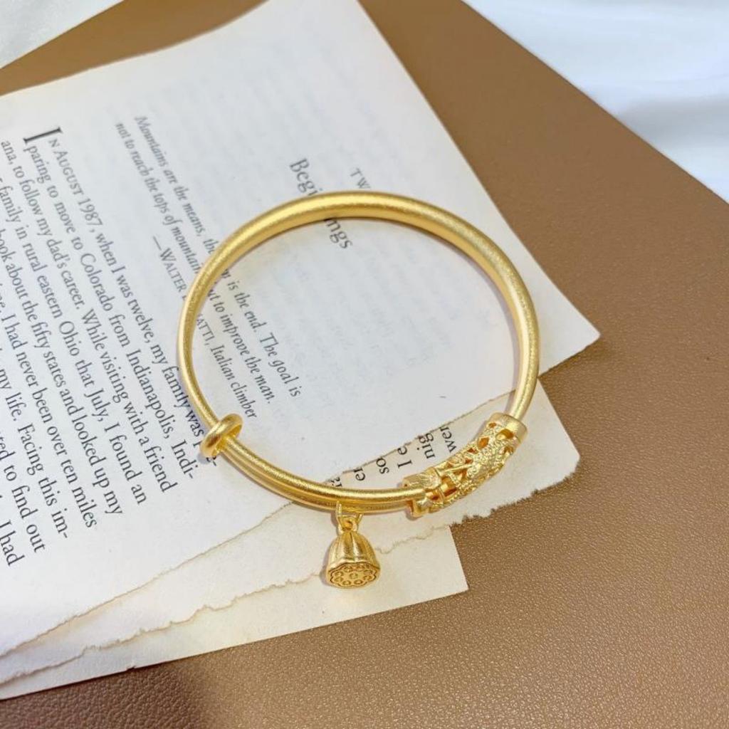 Hollow Carp Lotus Lotus Root Push-pull Bracelet Women's Light Luxury and High-end Bracelet Accessories