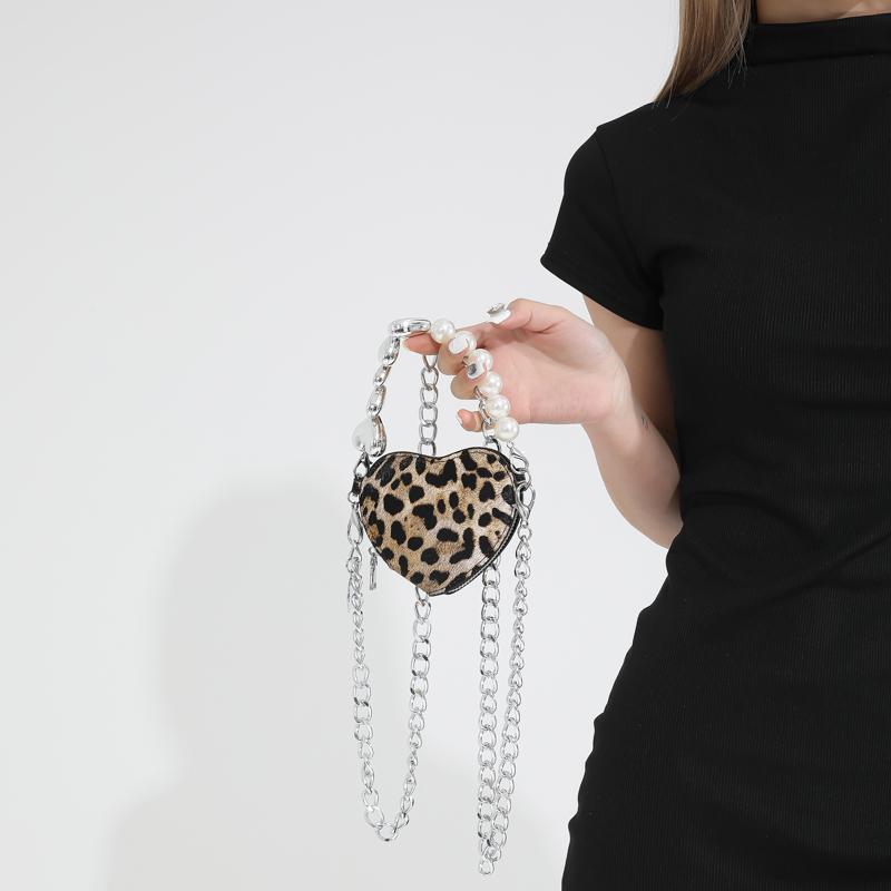 Bolsos de hombro de PU con estampado de leopardo en forma de corazón con cadenas y cuentas, estilo chica, bolsos bandolera súper geniales