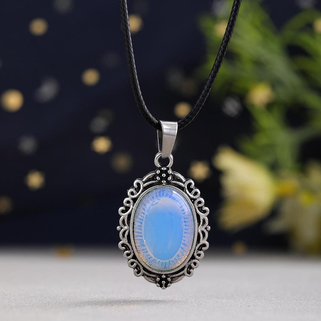 Bohemian Ethnischer Amethyst und Rosenquarz Ovaler Spitzenanhänger