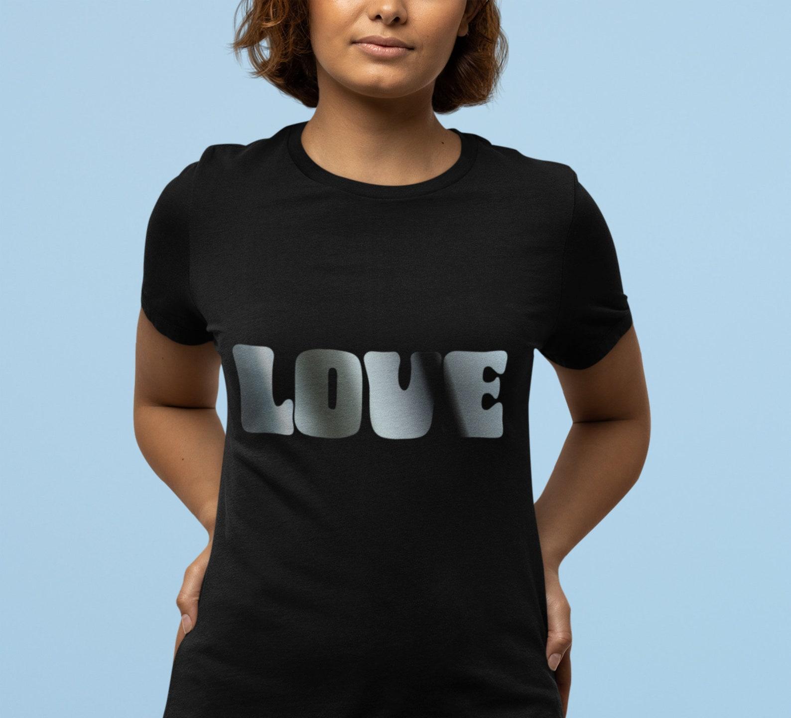 Silver Love Typography T-Shirt: Minimalist Cotton Tee M