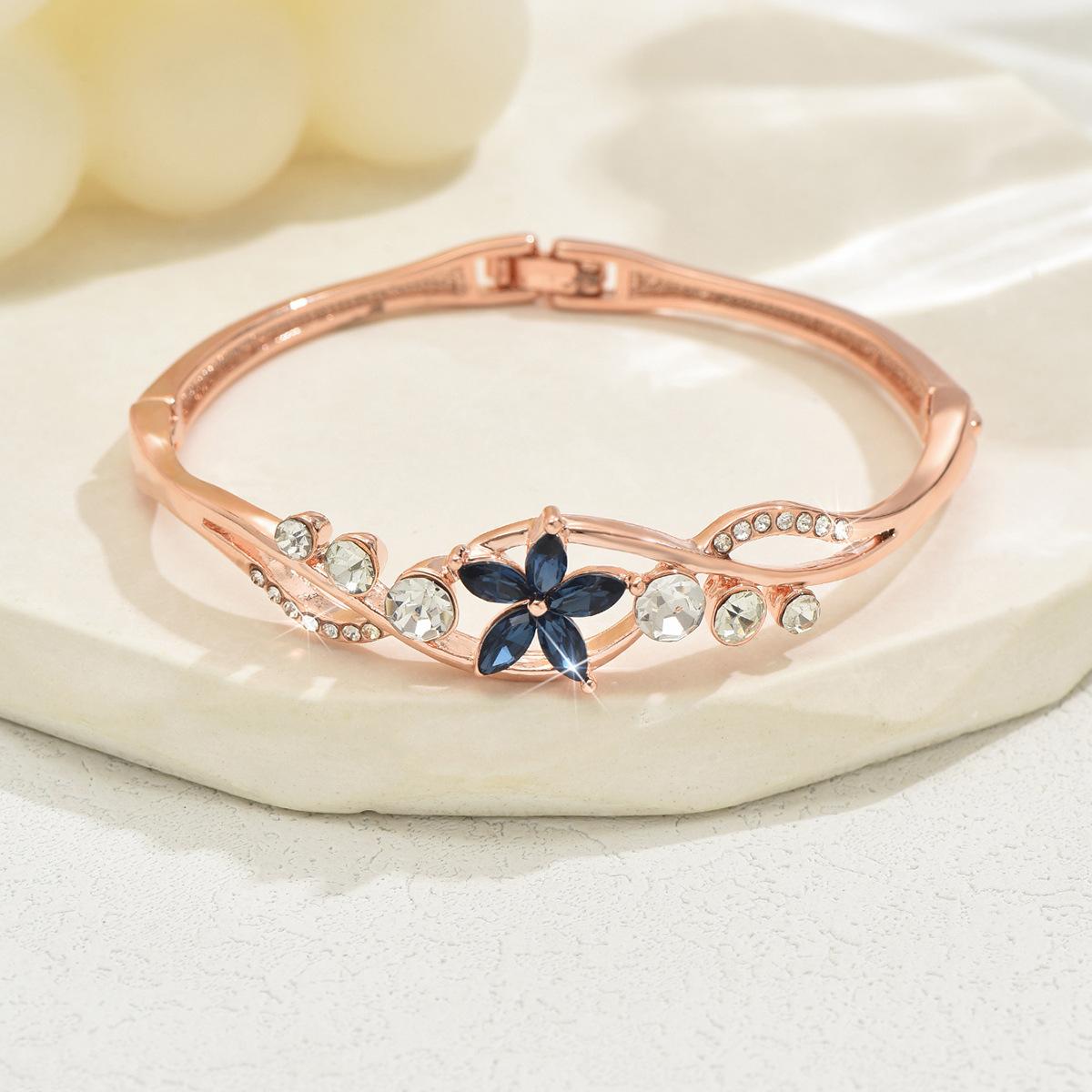 

Accessories Women S Rhinestone Geometric Open Folding Bracelet Inlaid Zircon Bracelet