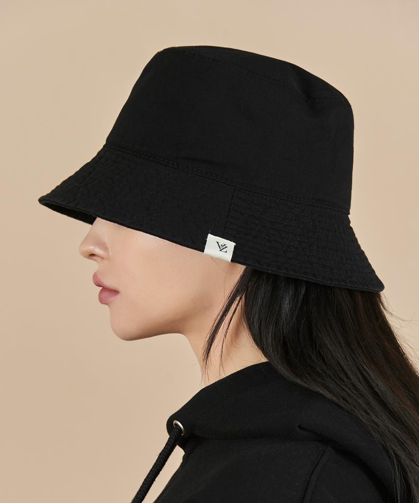 Bajal Monogram Label Pigment Bucket Hat Black