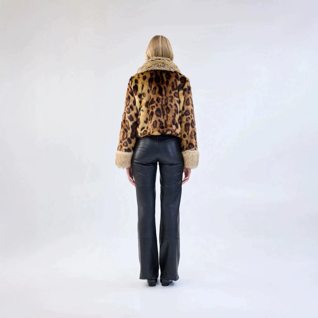 European and American popular leopard print imitation fur short coat women's big fur collar splicing cuffs retro Spice Girl plush top