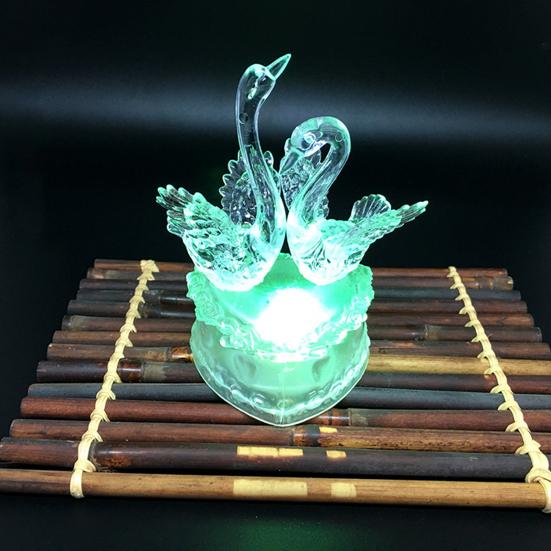 Luz Noturna Romântica de Cisnes Duplos com Luzes LED Coloridas Lâmpada de Humor Alimentada por USB para Decoração de Quarto Presente para Casais para Aniversário e Dia dos Namorados
