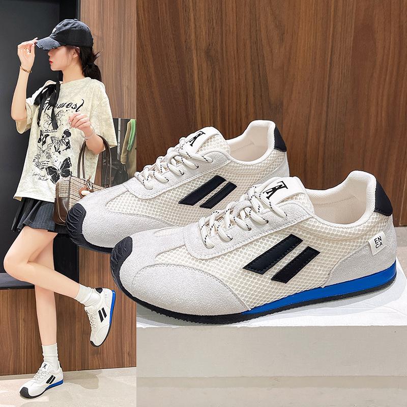 Breathable design sense within the new heightening German training shoes niche mesh color matching women's autumn outdoor hiking leisure Forrest Gump