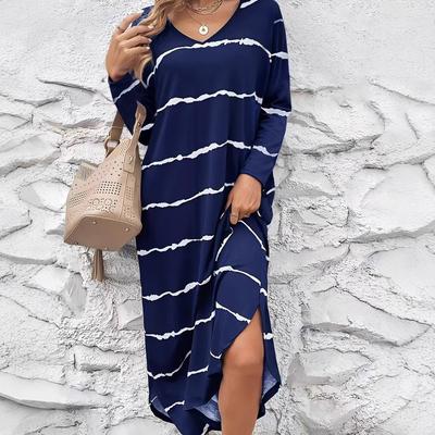 A New Autumn and Winter Dress with Irregular Striped V-neck and Small Side Slits That Accentuates The Face