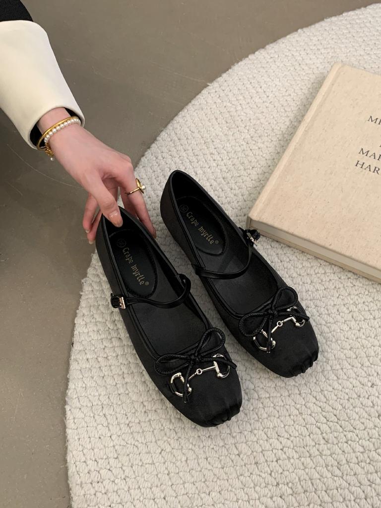 Anti-slip One-piece Lace-up Versatile Women's Single Shoes
