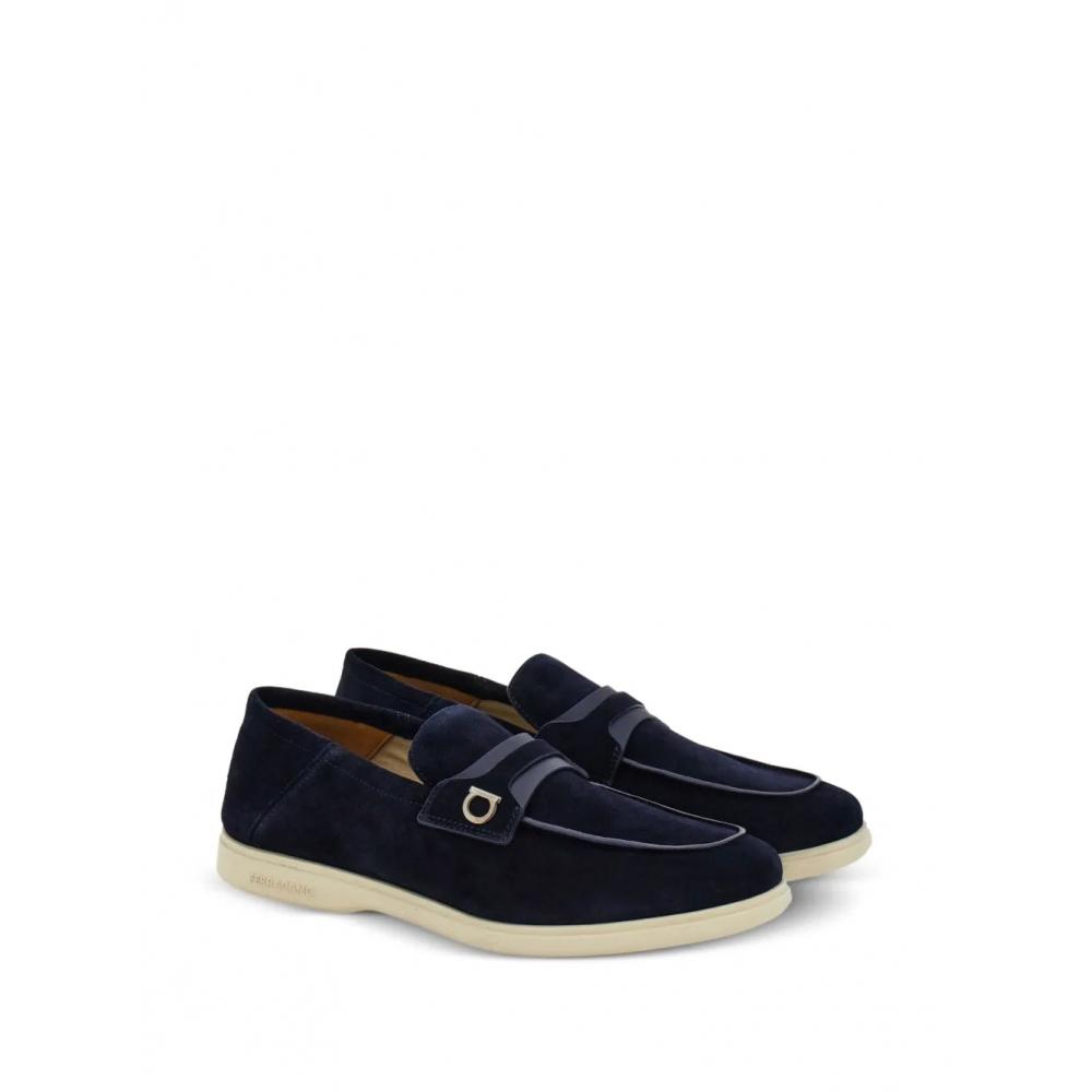Salvatore Ferragamo Ferragamo Deconstructed Gancini Detailed Suede Loafers Blue